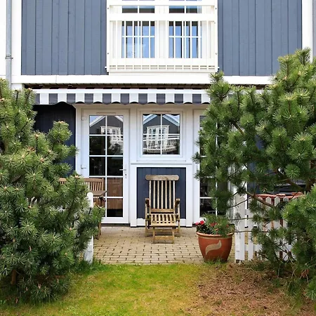 Vakantiehuis 4 Person In Blavand-by Traum
